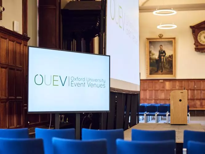 AV and screens at the Examination Schools